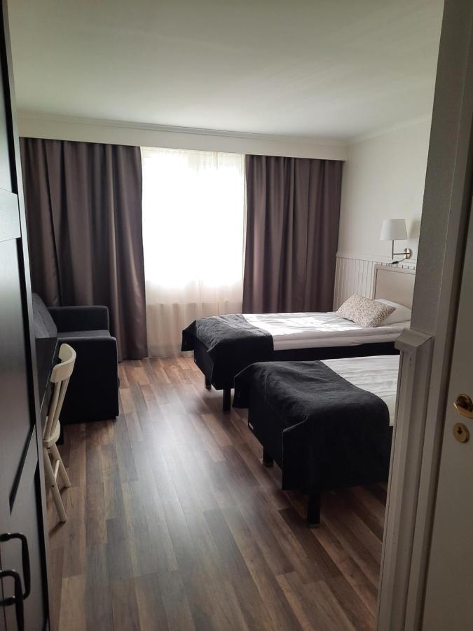 Uusikaarlepyy Juthbacka Hotell מראה חיצוני תמונה